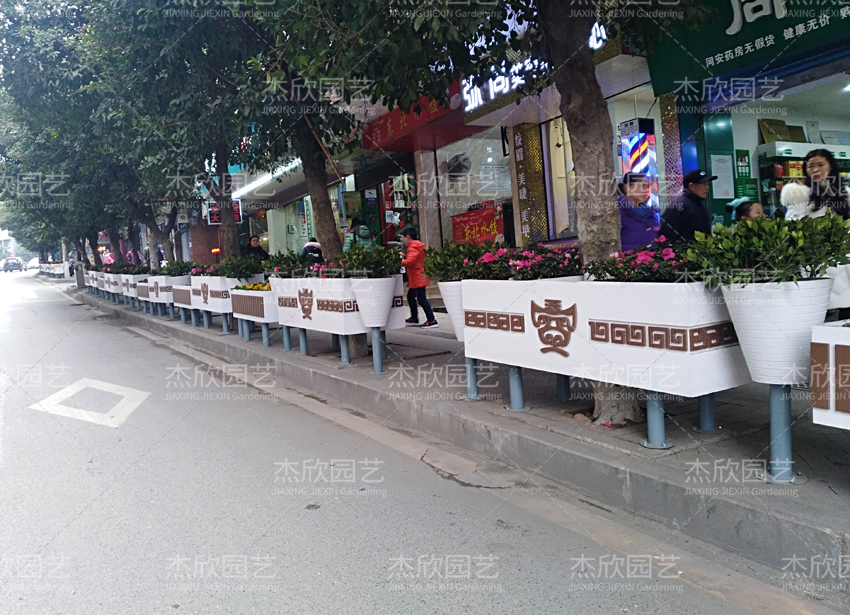室外花箱道路護欄，大家一致的選擇！
